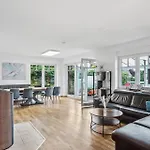 Grosse Traumwohnung Mit Garten - Ideal Fuer Gruppen Und Laengere Aufenthalte Apartamento Reppenstedt