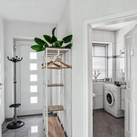 Apartment Grosse Traumwohnung Mit Garten Reppenstedt