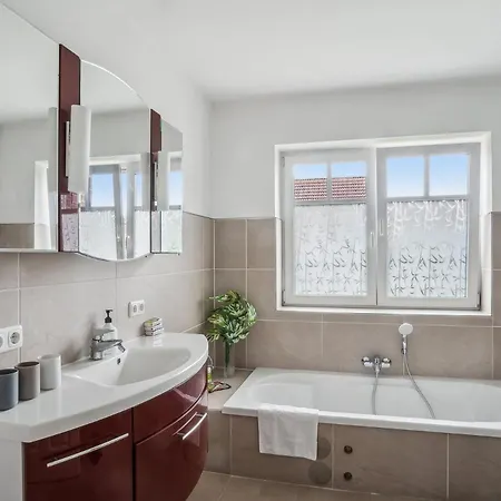 Grosse Traumwohnung Mit Garten - Ideal Fuer Gruppen Lejlighed