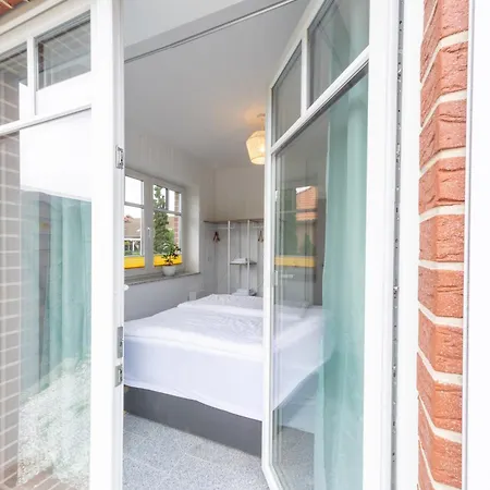 Apartment Grosse Traumwohnung Mit Garten *