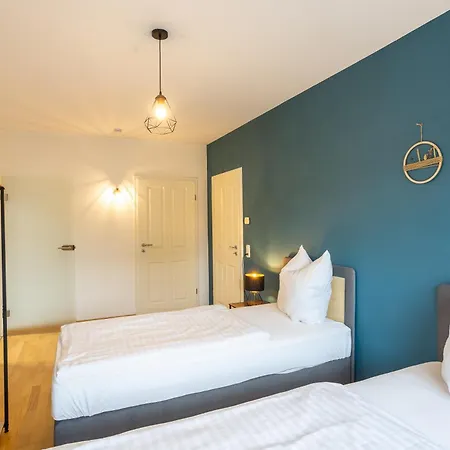 Grosse Traumwohnung Mit Garten *