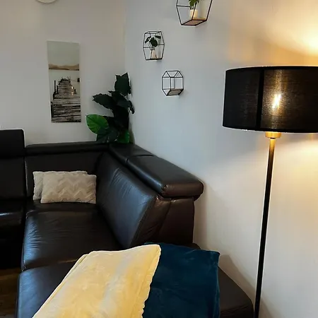 Apartment Grosse Traumwohnung Mit Garten *