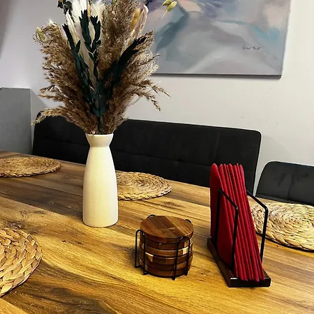 Grosse Traumwohnung Mit Garten Apartment Reppenstedt