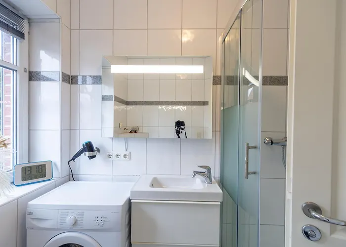 Grosse Traumwohnung Mit Garten *